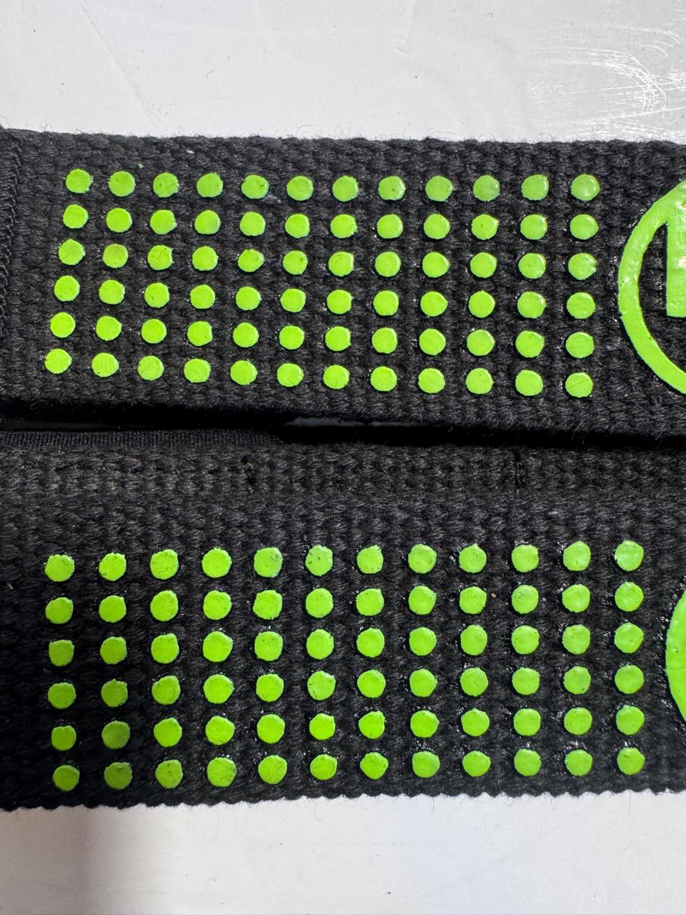 Weight lighting straps